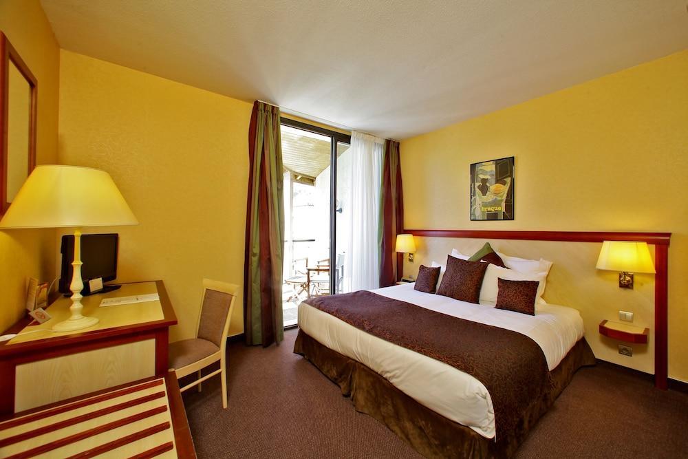 Au Grand Hotel De Sarlat - Pavillon De Selves ภายนอก รูปภาพ