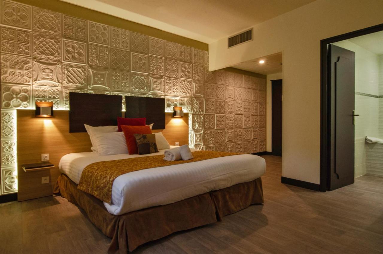 Au Grand Hotel De Sarlat - Pavillon De Selves ภายนอก รูปภาพ