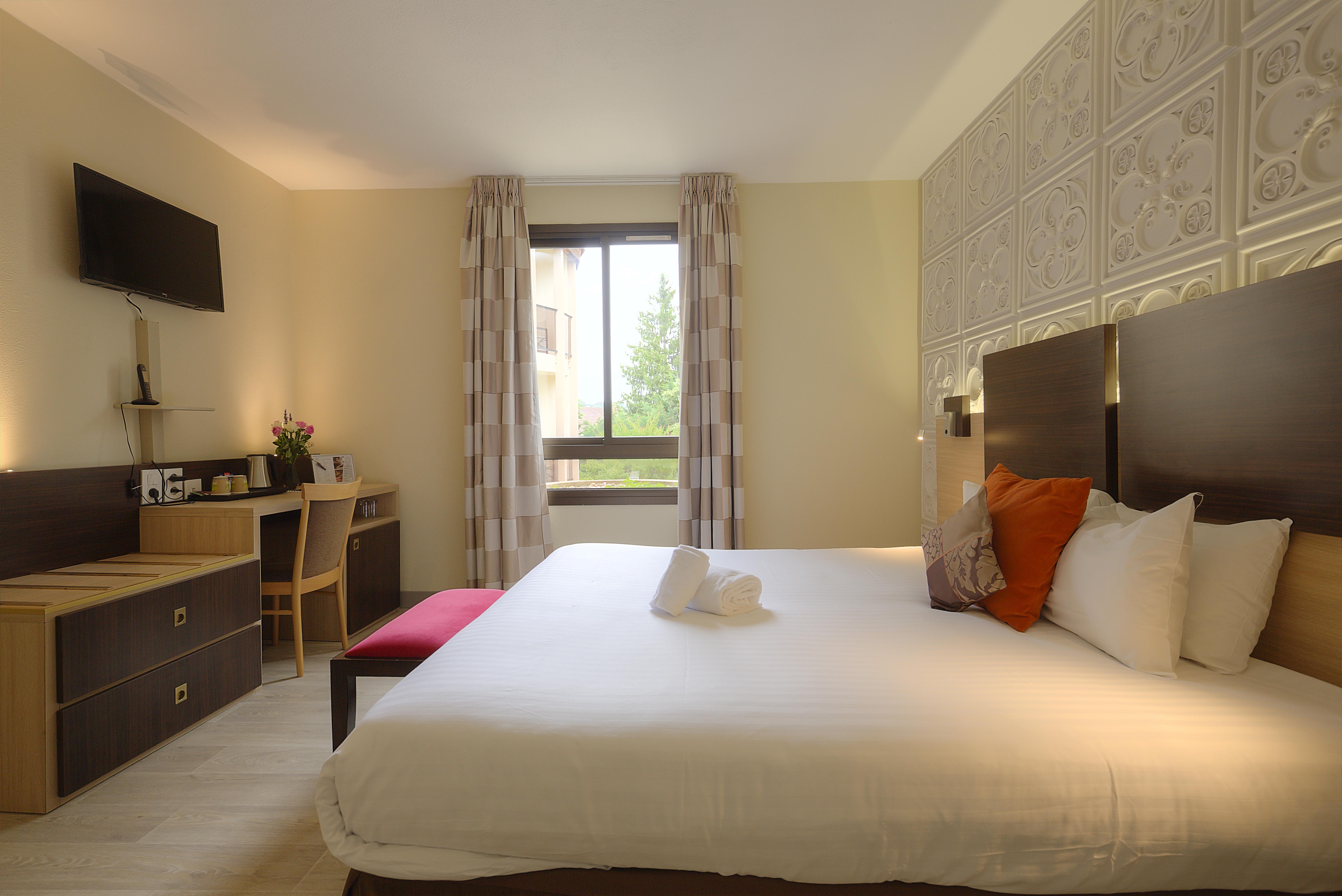 Au Grand Hotel De Sarlat - Pavillon De Selves ภายนอก รูปภาพ