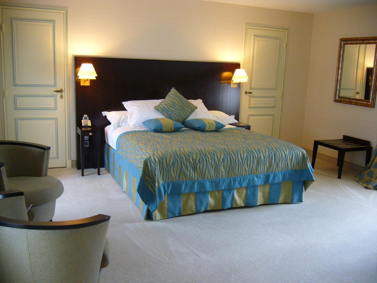Au Grand Hotel De Sarlat - Pavillon De Selves ภายนอก รูปภาพ